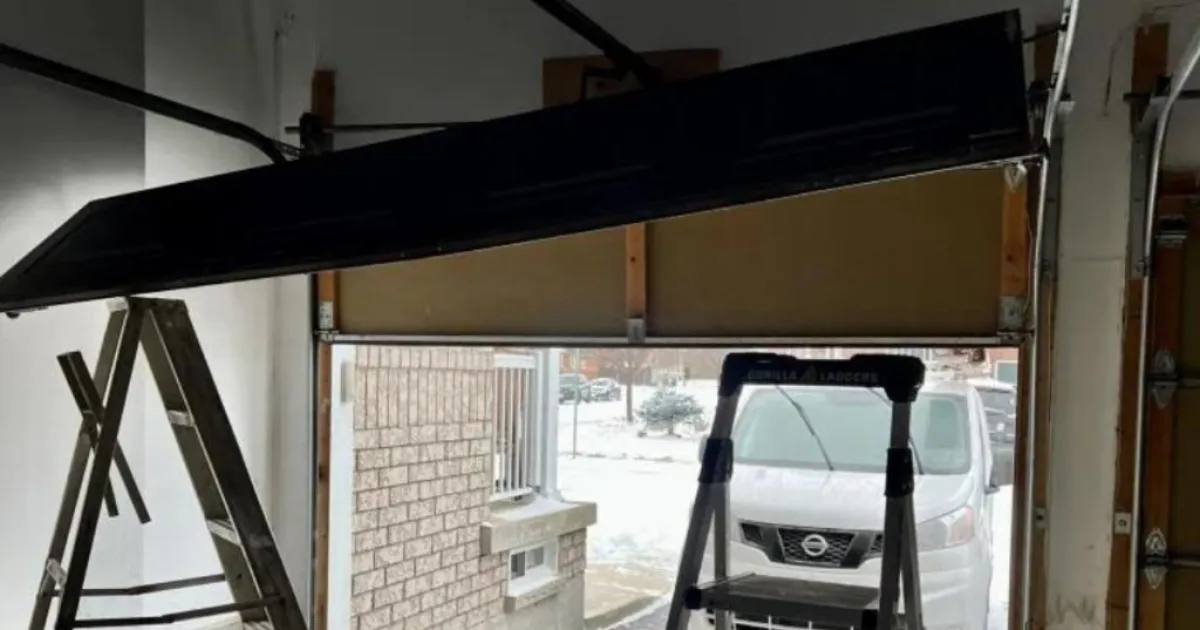 How to Deal With a Garage Door Emergencies
